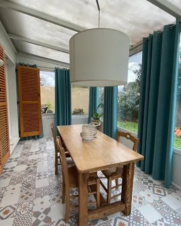 La Maison En Bois 투르네푀일