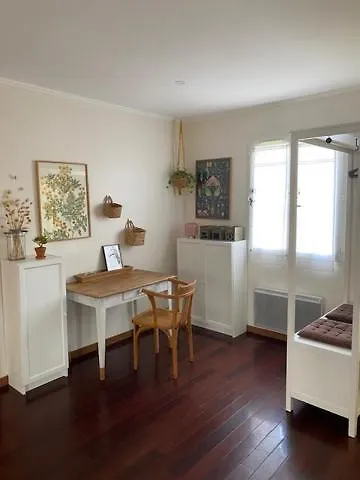 펜션 La Maison En Bois 투르네푀일